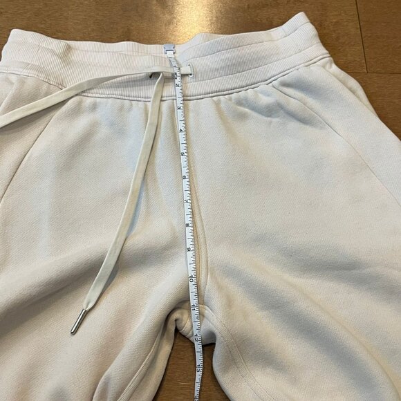 Lululemon Scuba Joggers Size 4 - Picture 3 of 6